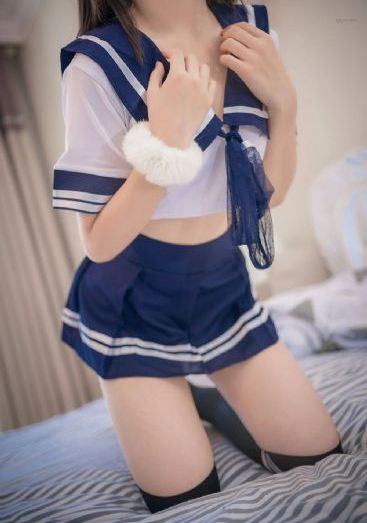 后宫露营高清