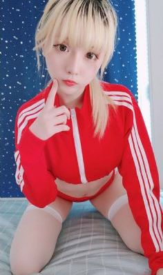 女机械人在线