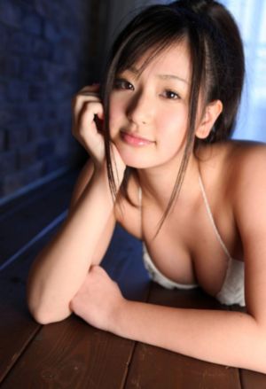 年轻的妈妈四