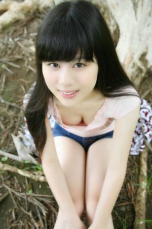 李念裸妆照片大全