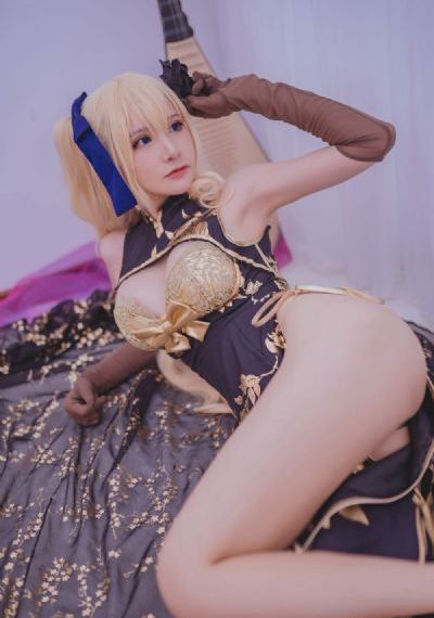 何鸿燊