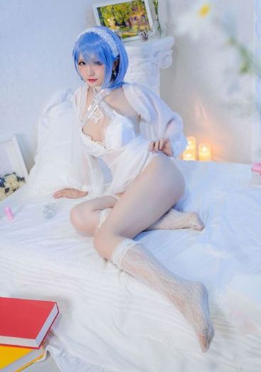 佟凡