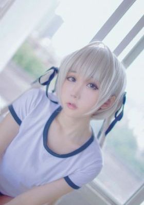 爱爱吃奶